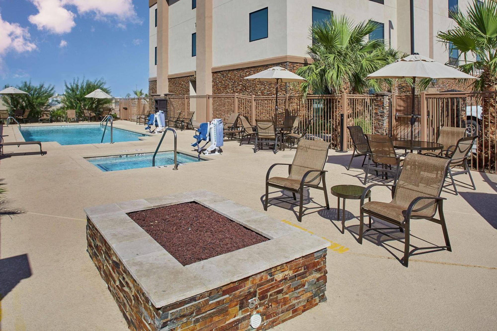 Hampton Inn Parker, Az Exterior photo