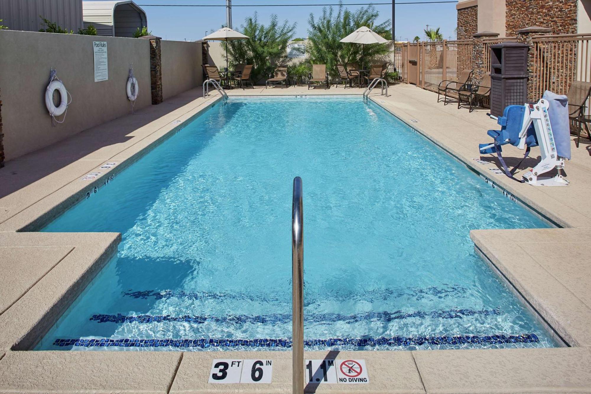 Hampton Inn Parker, Az Exterior photo